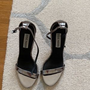 Steve Madden silver metallic heels